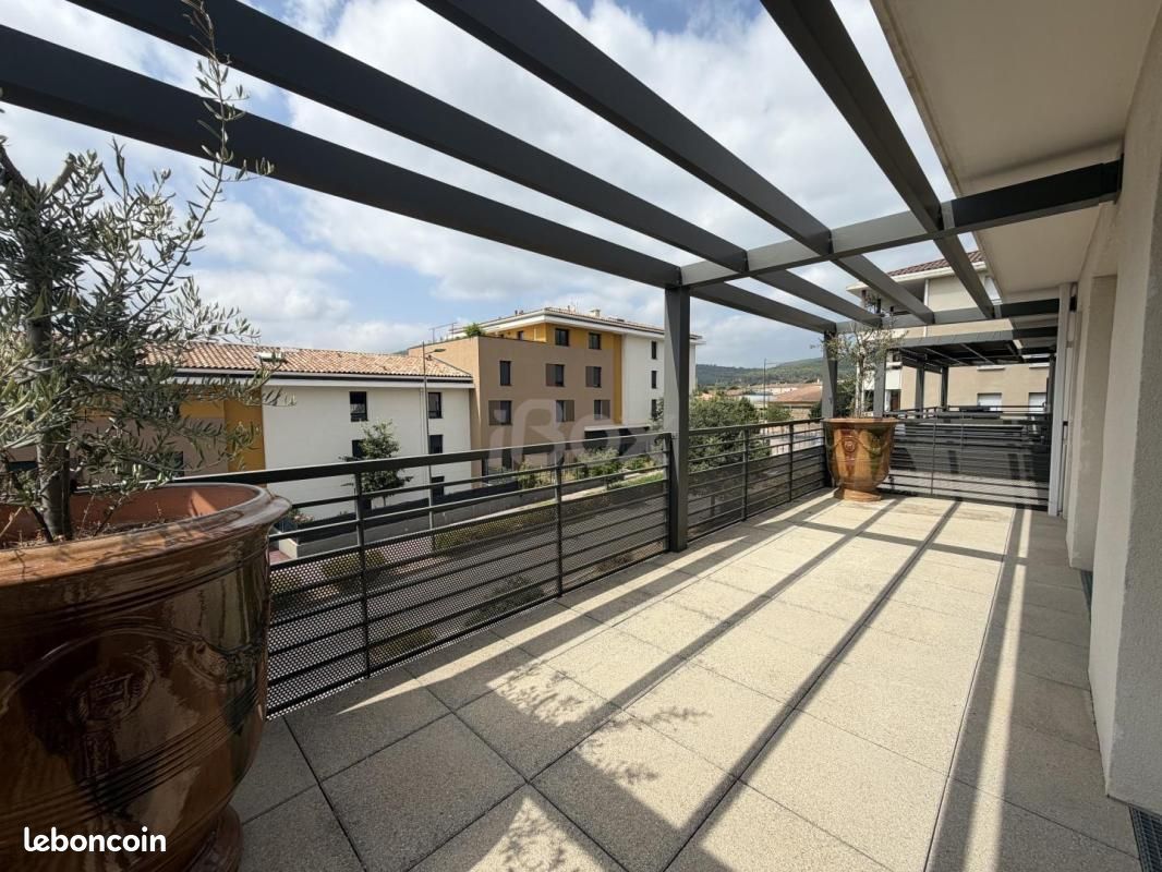 Appartement 3 pièces 61 m² · à Cuers · 61 m² · 925 €