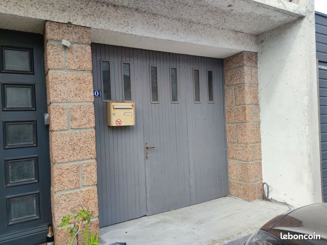 Porte de garage bois (image 1)