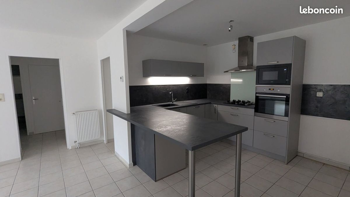 Appartement 3 pièces 80 m² · à Andrézieux-Bouthéon · 79,6 m² · 839 €/mois