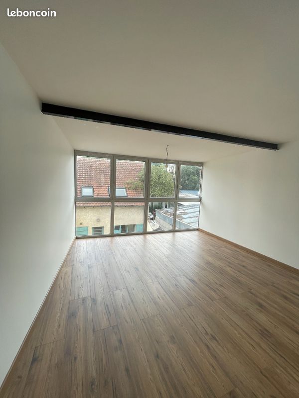 Appartement 3 pièces 73 m² · à Poissy · 73 m² · 1 160 €/mois