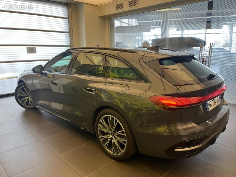 Audi A5 Avant 2.0 e-hybrid 299ch S line quattro S tronic 7 (image 18)