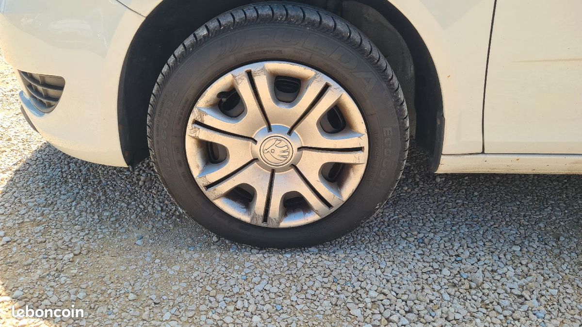SKODA Fabia - 1.6 Tdi Active 90ch diesel (image 9)