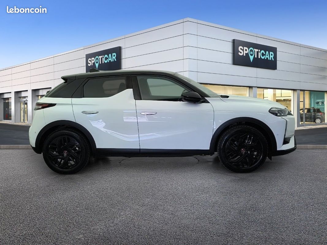 DS DS 3 E-Tense Performance Line+ (image 6)