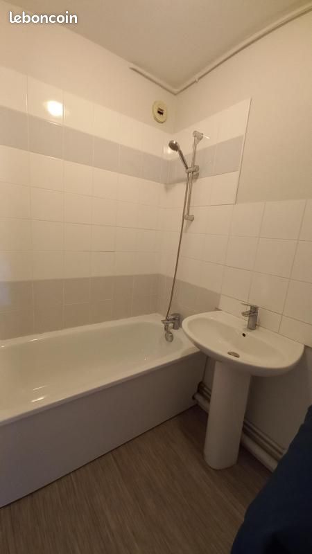 Appartement a louer montceau-les-mines - 3 pièce(s) - 65 m2 - Surfyn