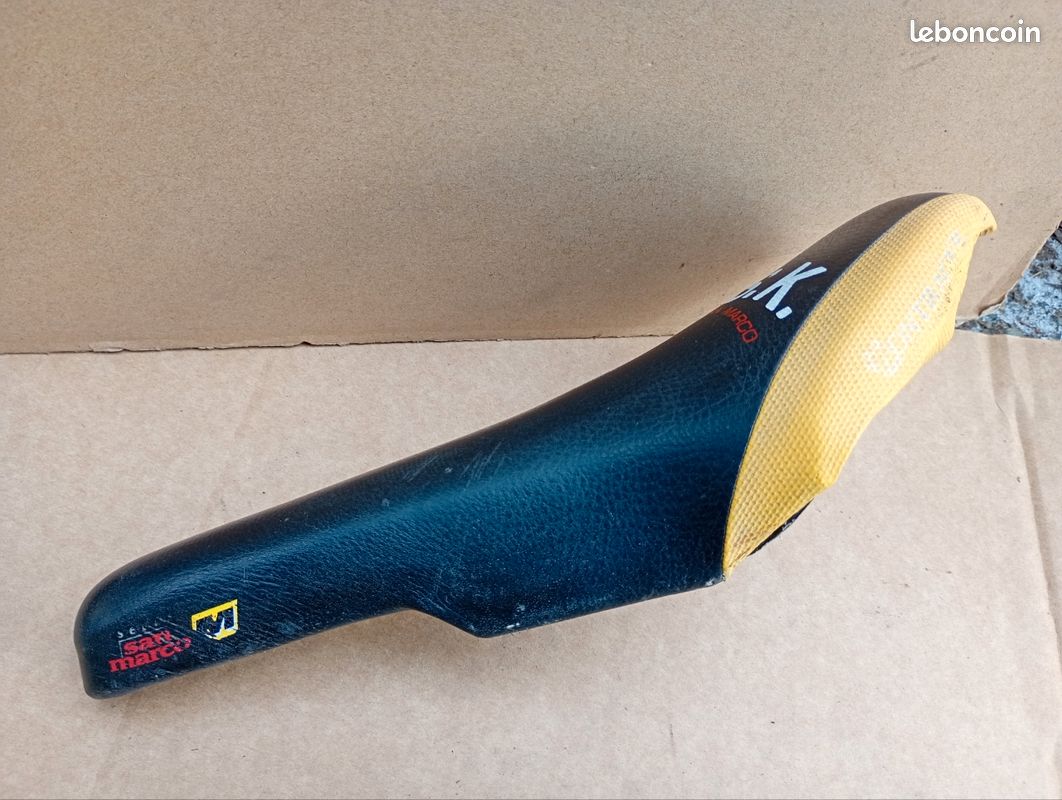 VINTAGE SELLE SAN MARCO STRADA HI-PRO RACE DAY M RACING SADDLE - BLACK
