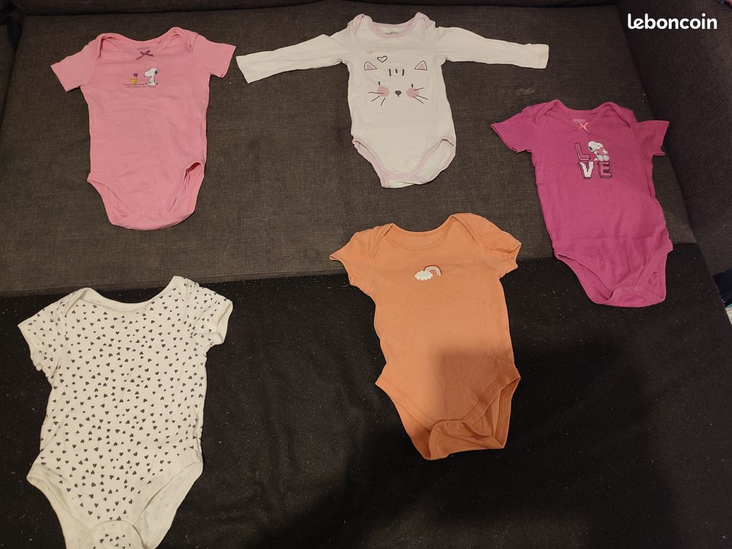 Lot de vêtements de 5 bodies 18 mois (image 1)