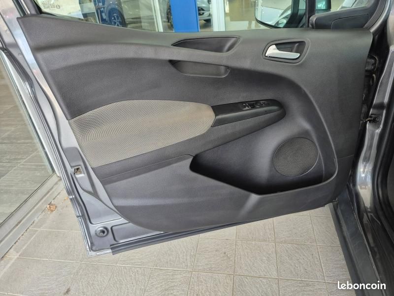 Ford Tourneo Courier 1.0E 100ch Titanium (image 15)