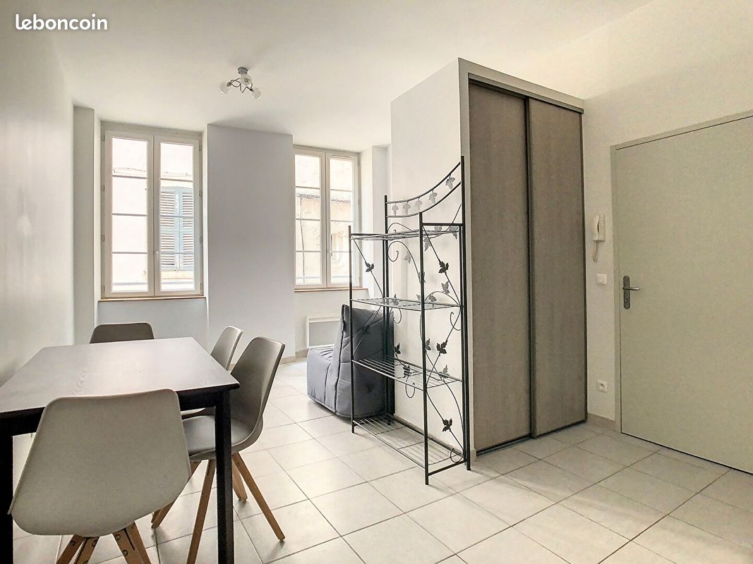 Appartement 1 pièce 28 m² · à Montélimar · 28 m² · 420 €/mois