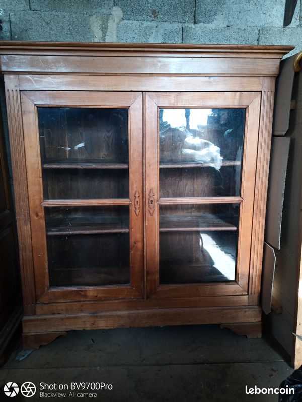 Vitrine vaisselier ancien bois massif (image 1)