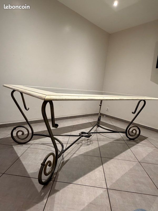 Table à manger fer forgé et bois (image 3)