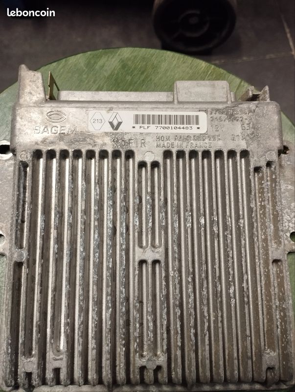 Calculateur moteur twingo 1,2 (image 1)