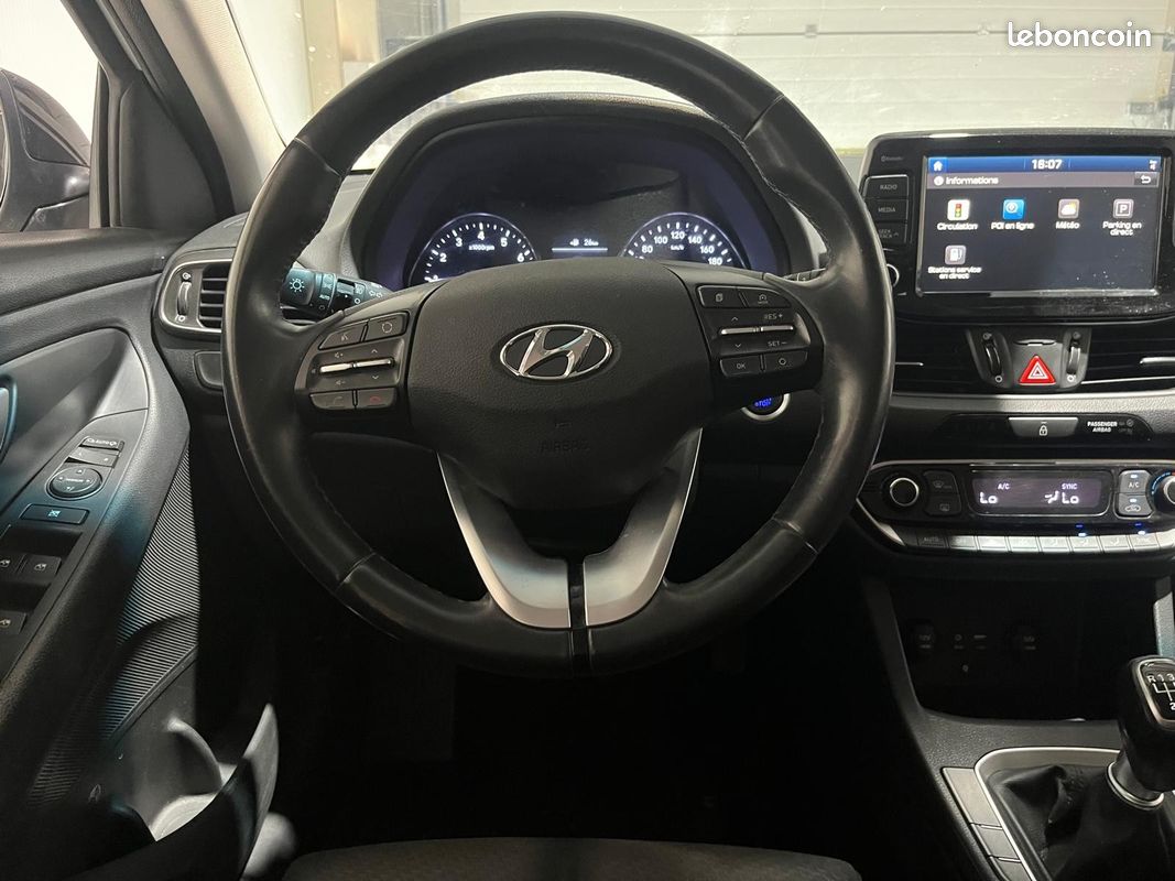 HYUNDAI i30 1.0 T-GDi 120 BVM6 Edition #1 CAMERA DE RECUL - KEYLESS - ENTRETIEN HYUNDAI (image 27)