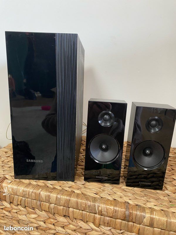 Paire d’enceintes Samsung et subwoofer (image 1)