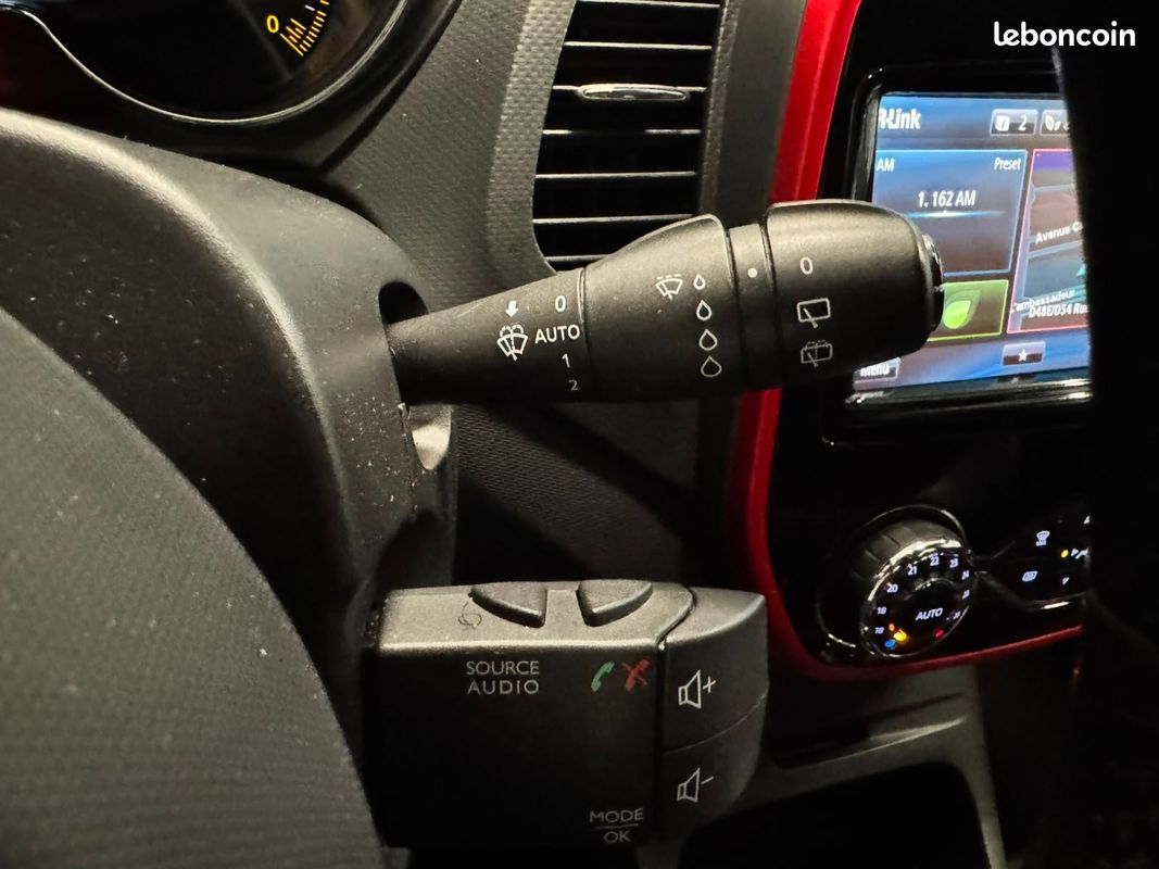 RENAULT CAPTUR TCe 120 SL Helly Hansen EDC (image 24)