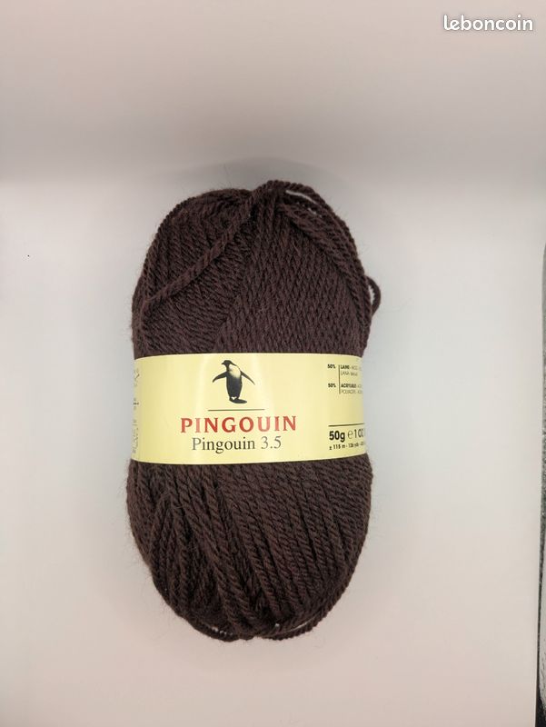 Pelote de laine / acrylique - 50g ≈ 115 m - couleur chocolat - Pingouin - Neuve (image 1)