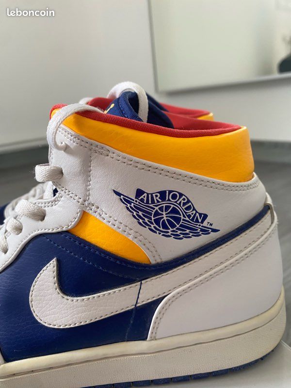 Air Jordan Mid Jaune Et Bleu NIKE AIR JORDAN RETRO HIGH OG BG