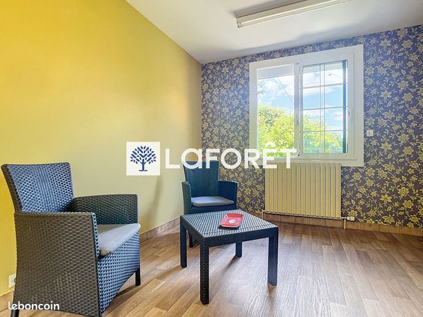 https://img.leboncoin.fr/api/v1/lbcpb1/images/gh/aa/bc/ghaabc8eda9b473158d642900400d627cf4998e2.jpg?rule=ad-image