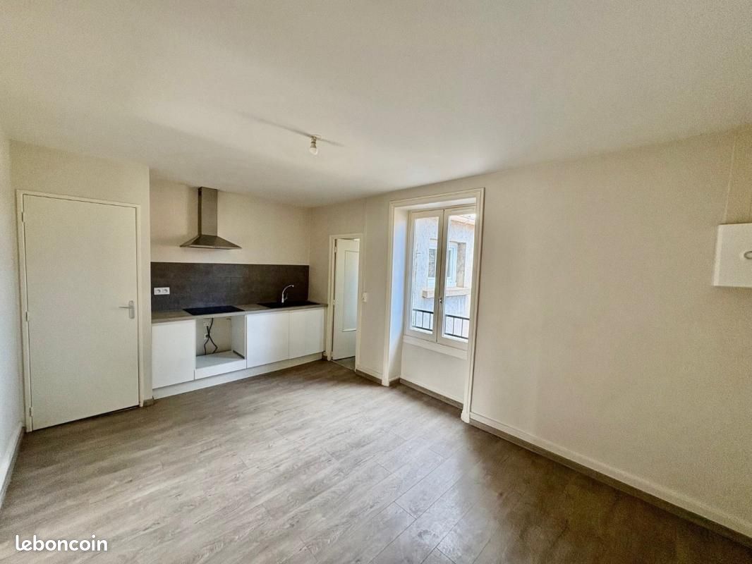 Appartement 1 pièce 41 m² · à Roanne · 41 m² · 435 €/mois