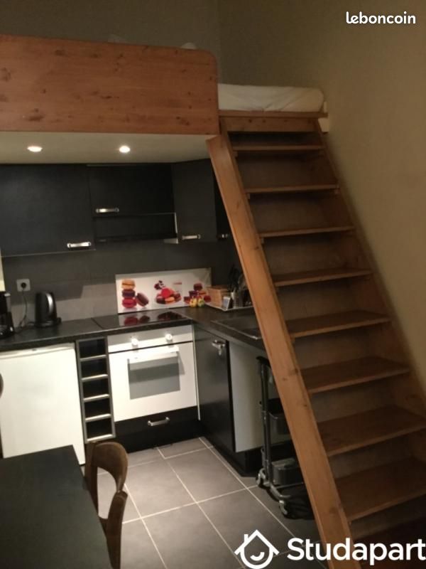 Appartement 1 pièce 18 m² · à Paris · 18 m² · 990 €/mois