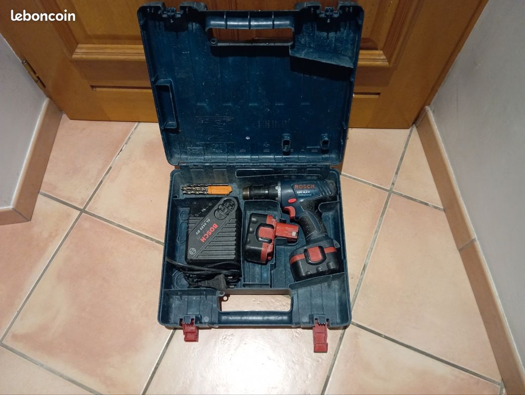 Un coffret Bosch à elle 2425 DV gsr4 v professionnel avec deux chargeurs (image 1)