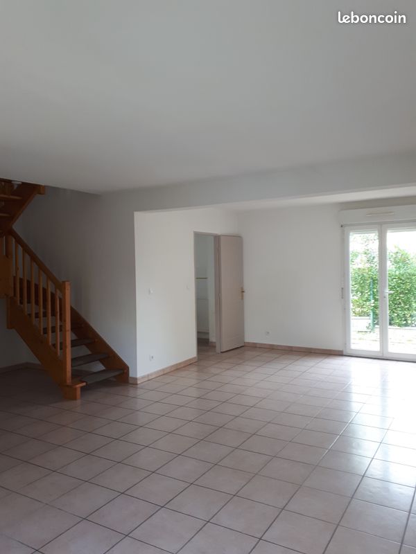 Maison 6 pièces 110 m² · à Verdun-sur-Garonne · 110 m² · 1 065 €
