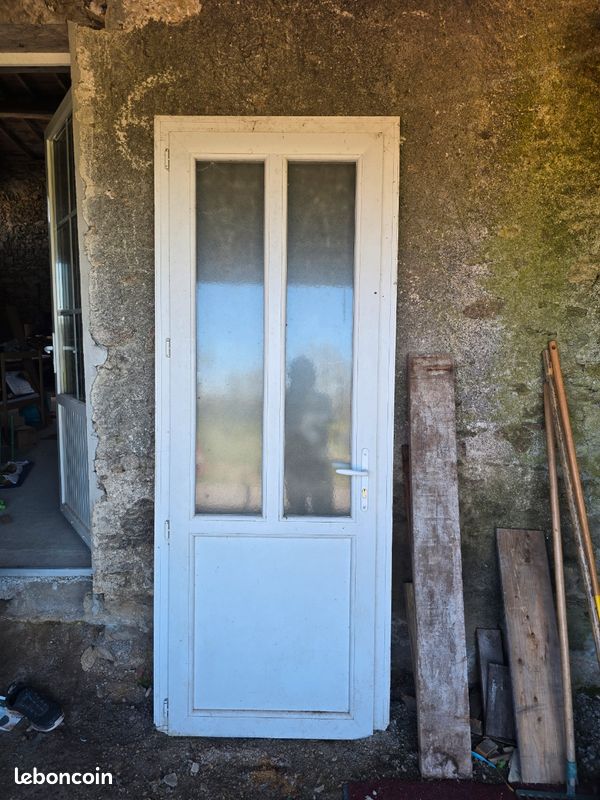 LouMaxx Lot de 3 butoirs de porte autocollants en caoutchouc blanc