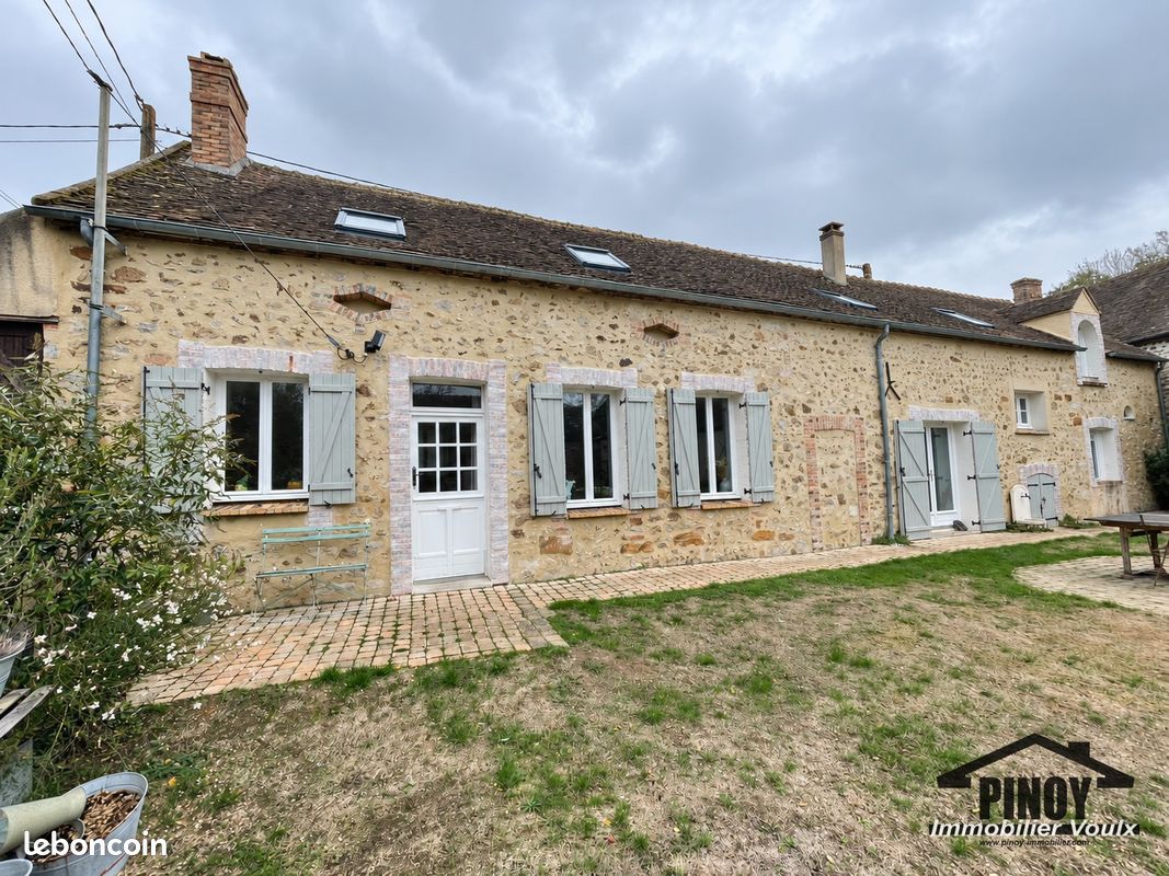 Maison 8 pièces 163 m² · à Blennes · 163 m² · 450 000 €