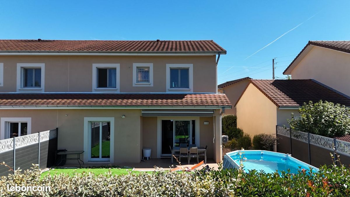 Maison 5 pièces 106 m² · à Charvieu-Chavagneux · 106 m² · 330 000 €