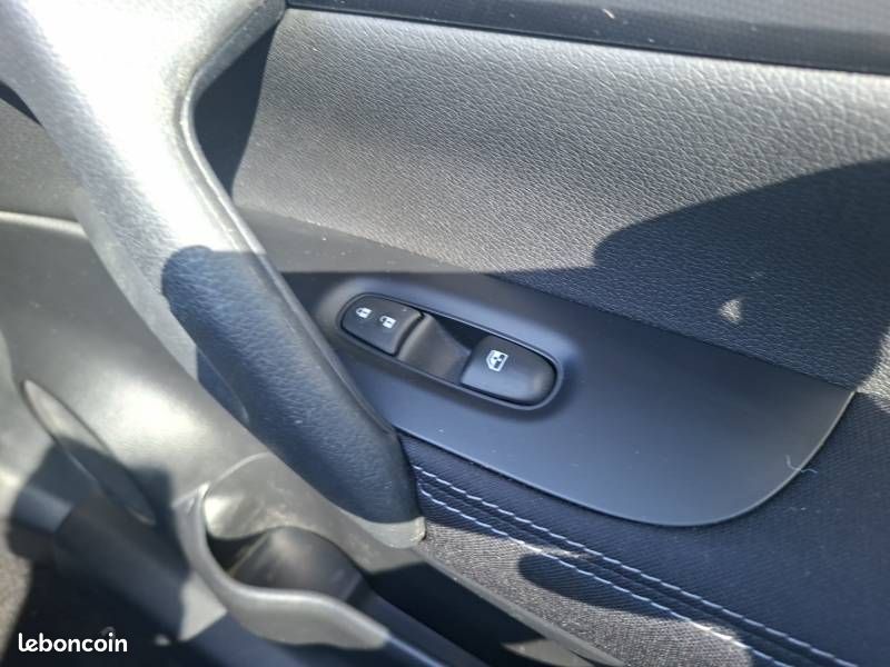 Nissan Qashqai 1.5 dCi 110 N-Connecta (image 30)