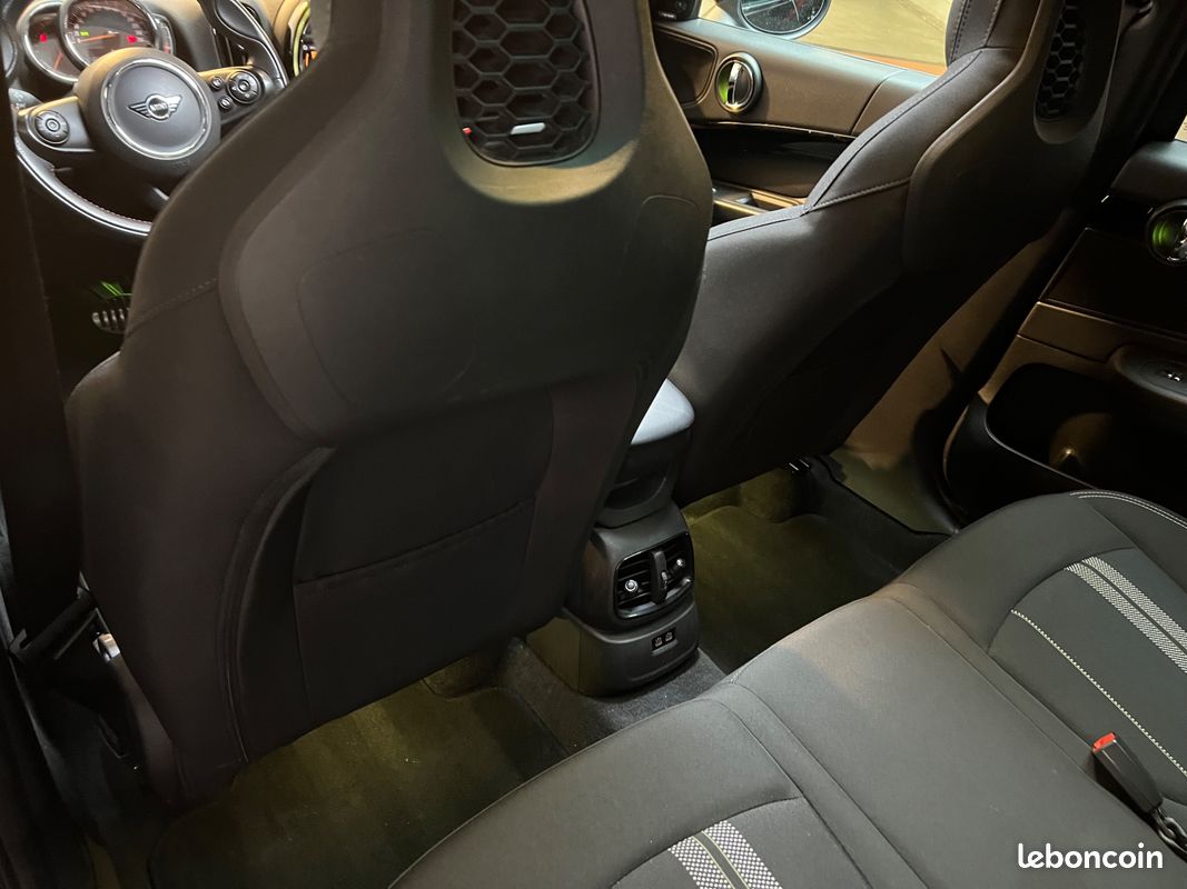 MINI COUNTRYMAN 1.5 134cv+88cv HYBRID PHEV COOPER SE ALL4 BVA JCW / TOIT OUVRANT / APPLECARPLAY / SIEGES CHAUFFANTS (image 27)