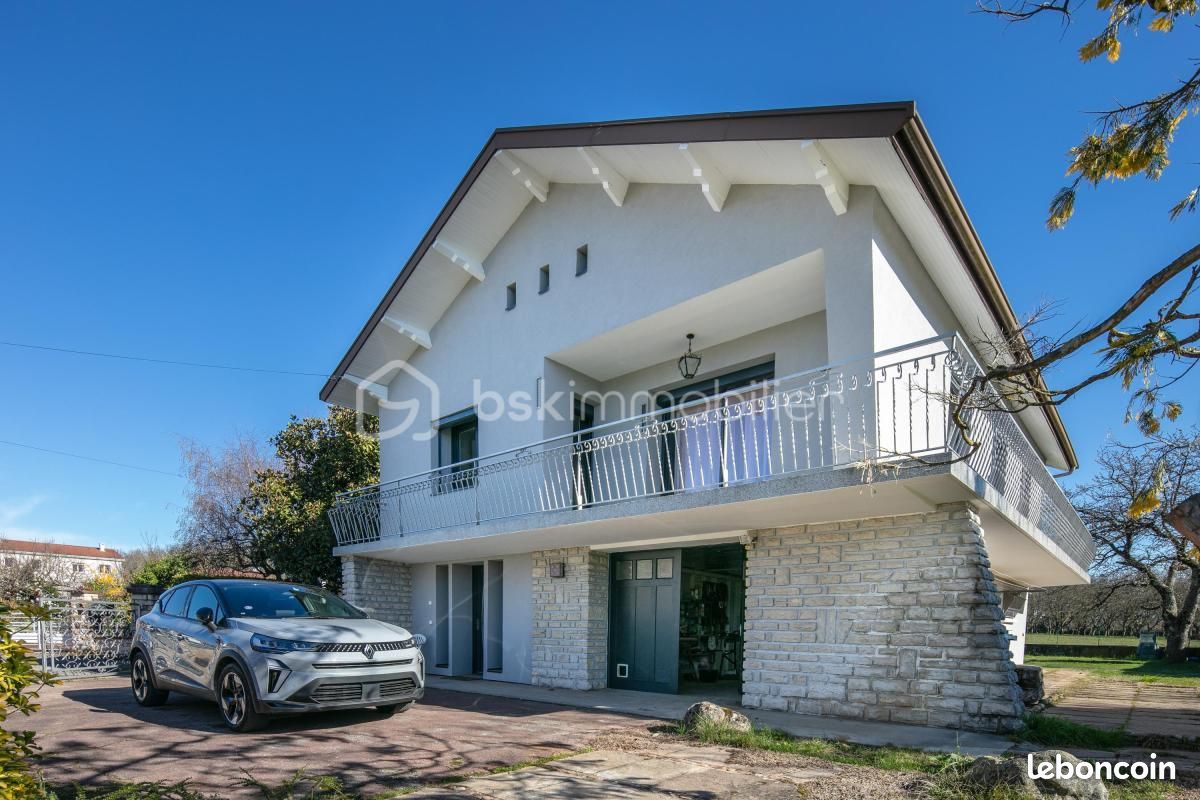 Maison 6 pièces 115 m² · à Saint-Marcellin · 115 m² · 260 000 €