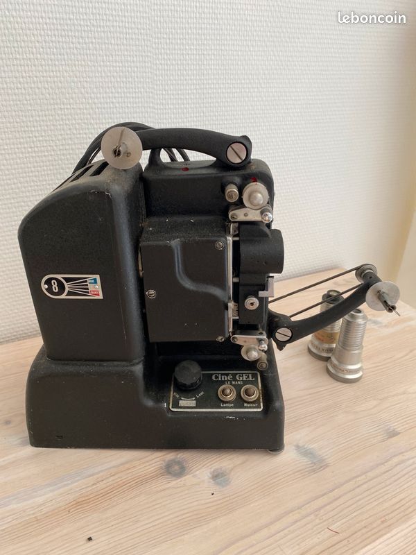 Projecteur de film 9mm - CINE GEL ROYAL 215 - Collection