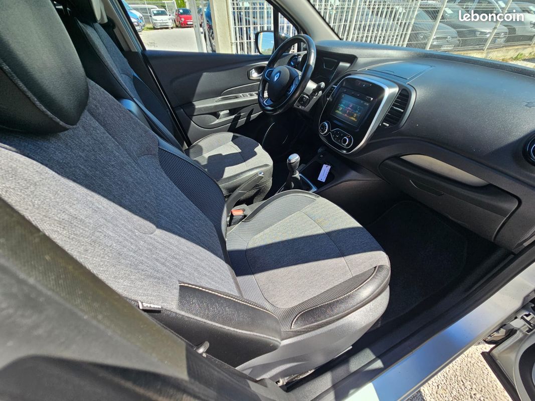 Renault Captur 1.5 DCI 90cv Intens 2019 (image 14)