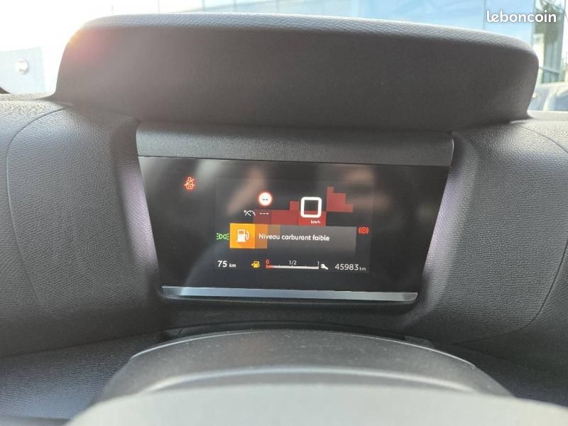 Citroen C4 PureTech 100ch S&S Feel (image 22)