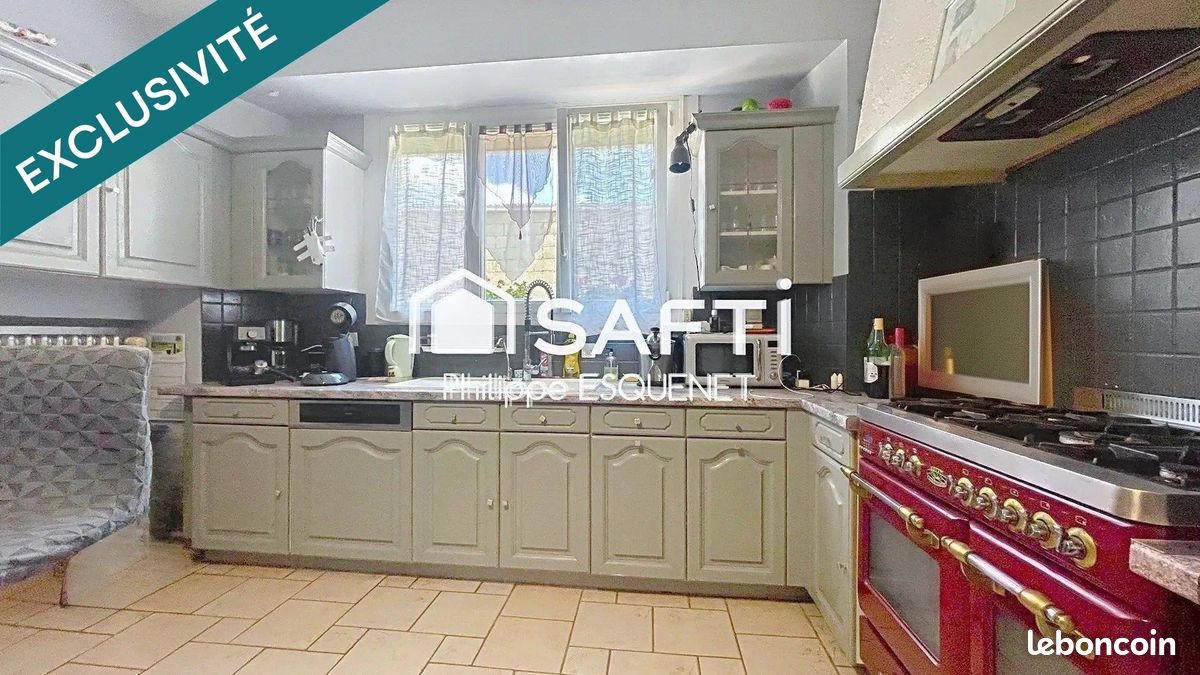 Maison 8 pièces 169 m² · à Mareuil-le-Port · 169 m² · 191 000 €