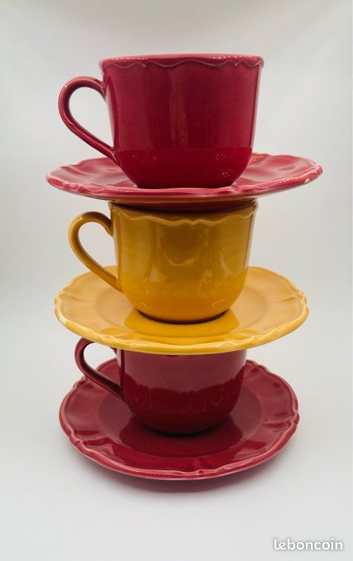 Lot De 2 Tasses Et Soucoupes Publicitaires Virgin Media - Céramique Blanc/rouge (occasion)
