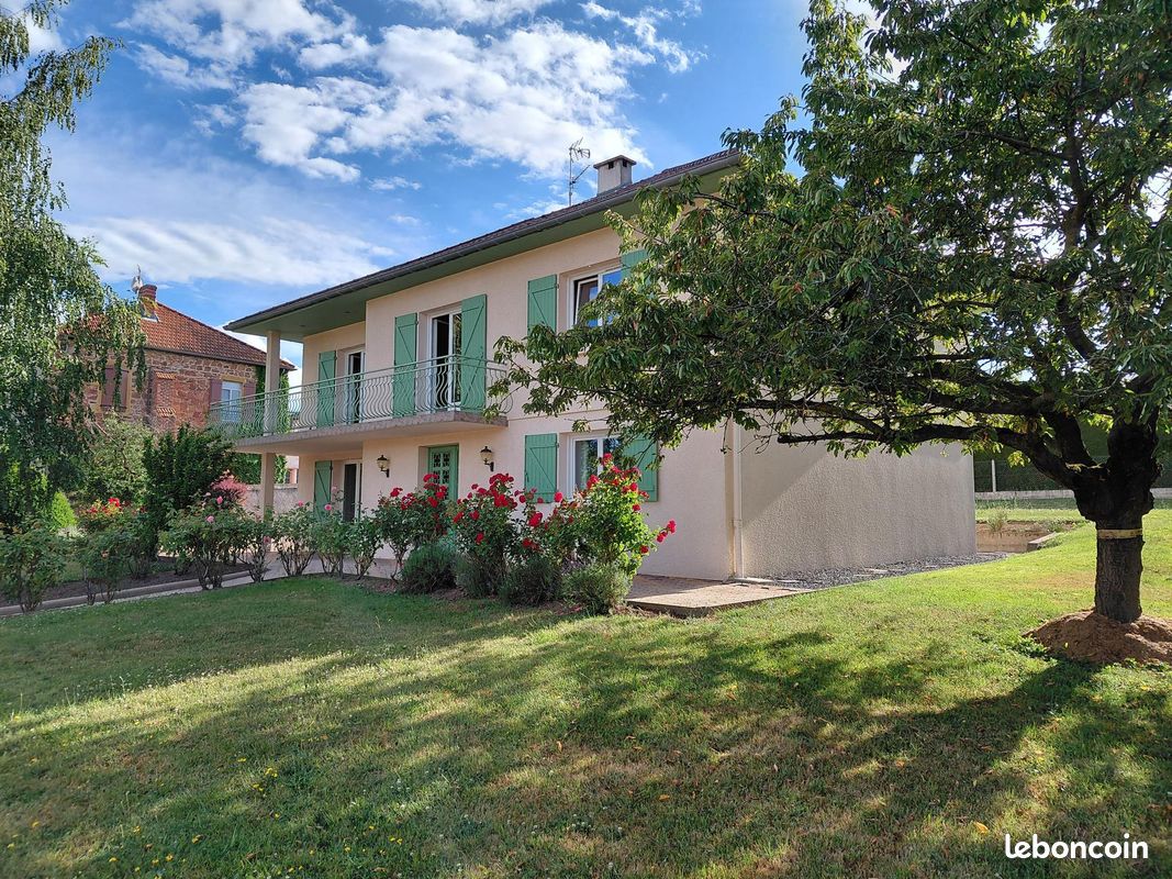Maison 7 pièces 147 m² · à Parigny · 147 m² · 234 000 €