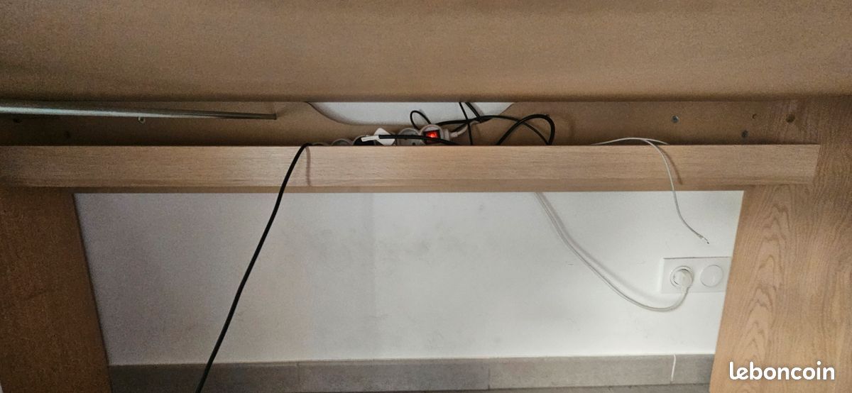 Bureau (image 3)