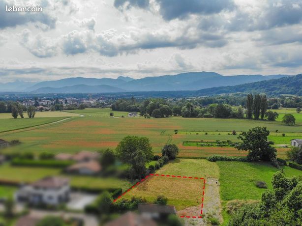 Terrain 677 m² Sciez