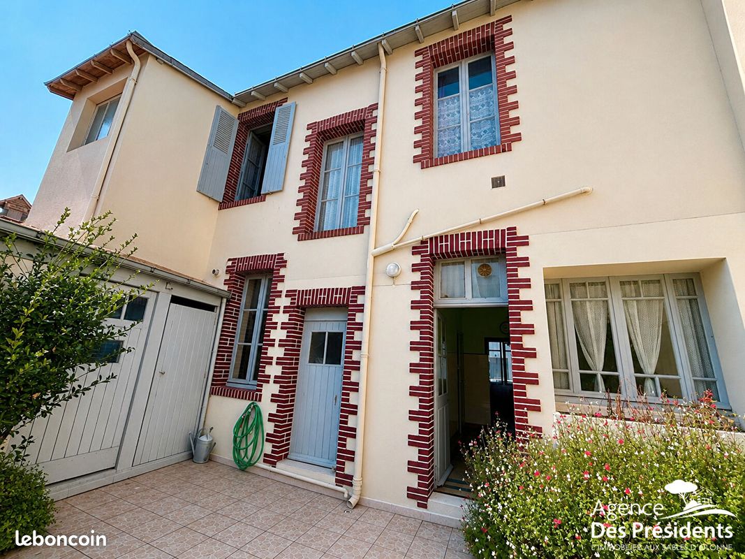 Maison 6 pièces 135 m² · à Les Sables-d'Olonne · 135 m² · 613 600 €