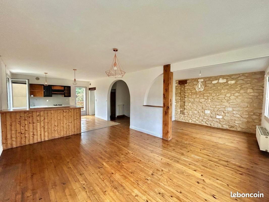 Maison 5 pièces 155 m² · à Périgueux · 155 m² · 890 €/mois