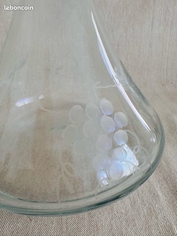 Carafe à décanter vintage en verre décor gravé de raisin (image 3)