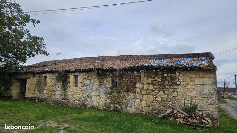 Grange 1 pièce 140 m²