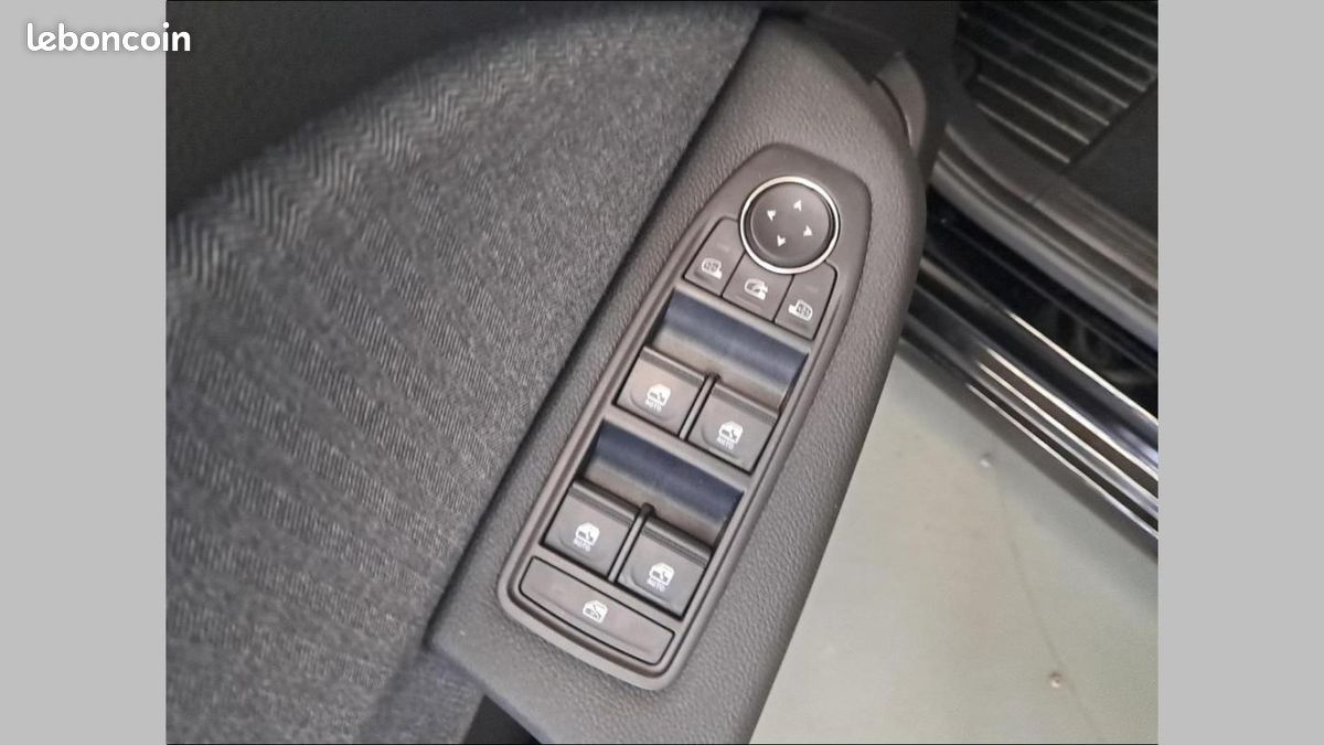 Renault Clio V TCe 90 Techno (image 11)