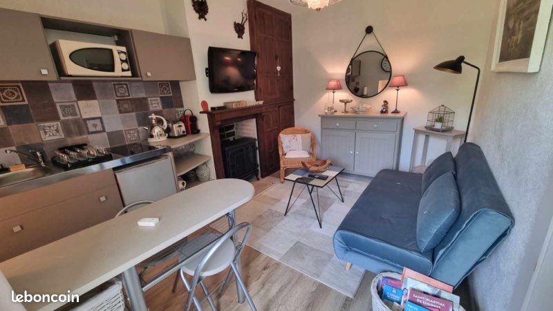Chambre d’Hôtes dans maisonnette indépendante au cœur d’un parc arboré (image 3)