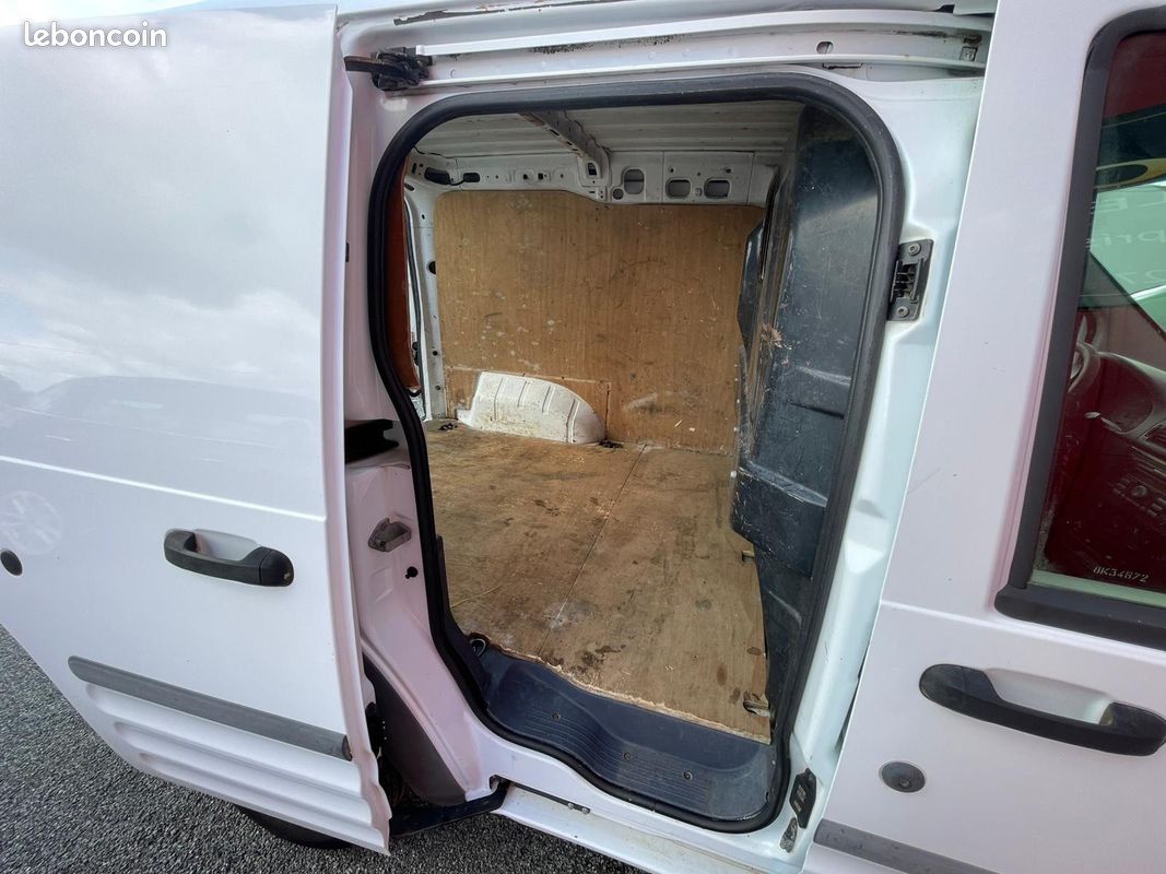 FORD TRANSIT CONNECT L1 Fourgon Ambiente - GARANTIE 12 MOIS (image 18)
