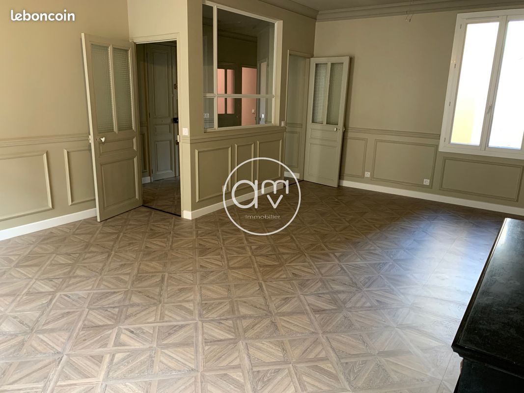 Appartement 4 pièces 81 m² · à Toulon · 81 m² · 959 €/mois