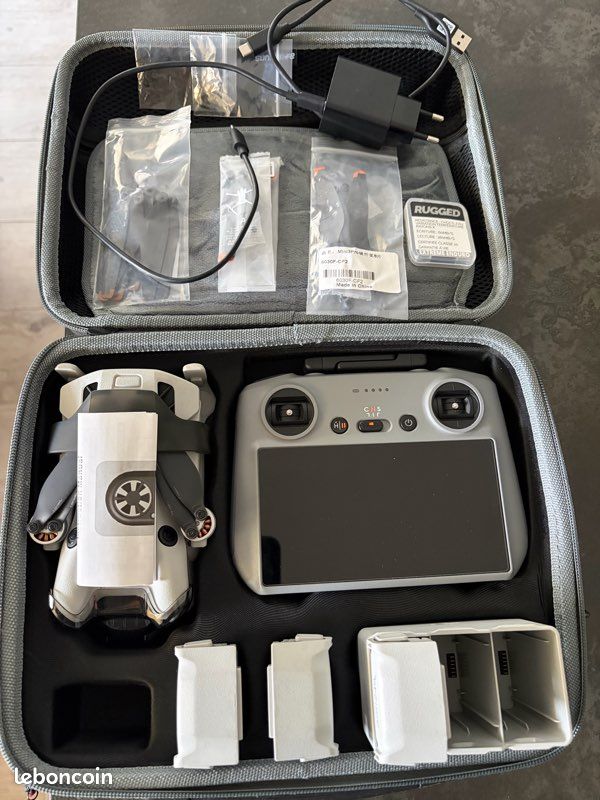 Drone DJI Mini 4 Pro Fly More Combo DJI RC 2 (image 5)