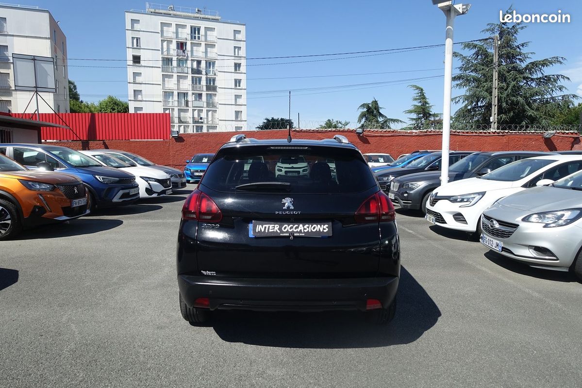 Peugeot 2008 1.6 BLUEHDI 100CH STYLE (image 6)