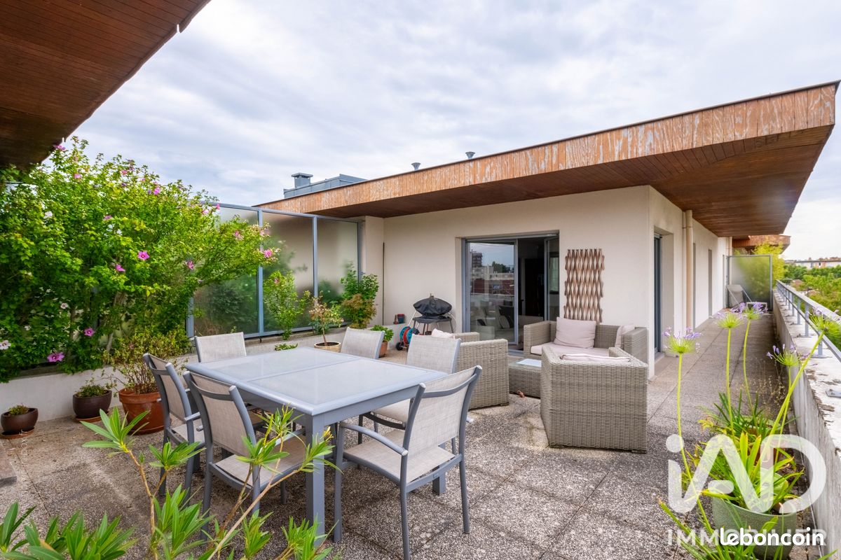 Appartement 5 pièces 97 m² · à Rueil-Malmaison · 97 m² · 740 000 €